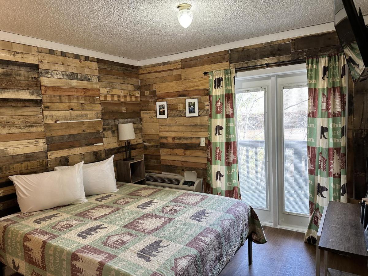 Ski Mountain Lodge ガトリンバーグ エクステリア 写真