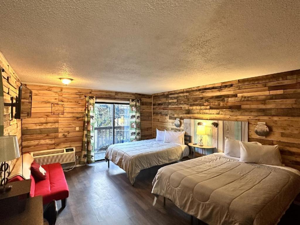 Ski Mountain Lodge ガトリンバーグ エクステリア 写真