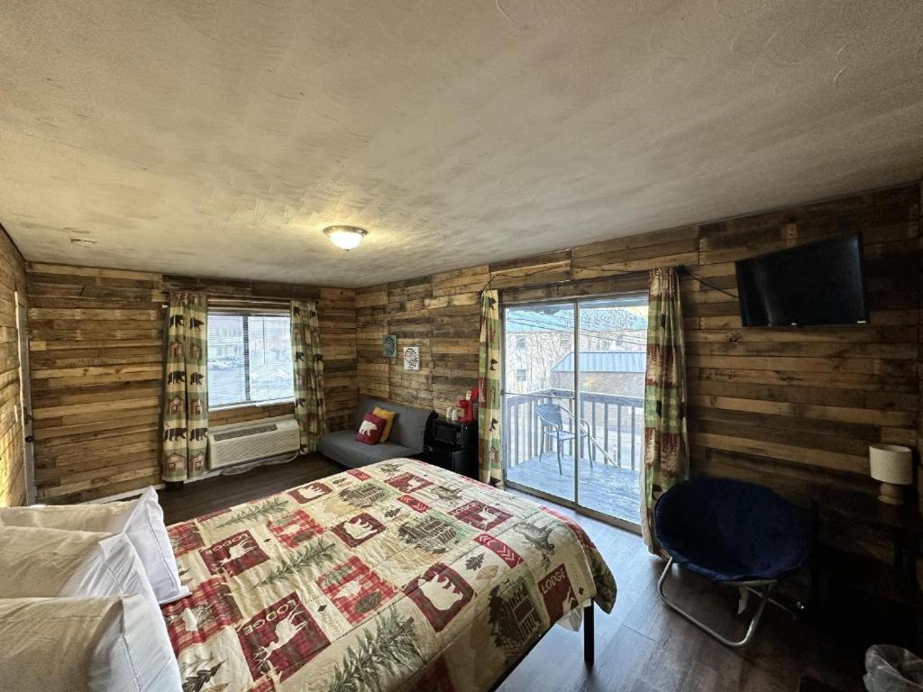 Ski Mountain Lodge ガトリンバーグ エクステリア 写真